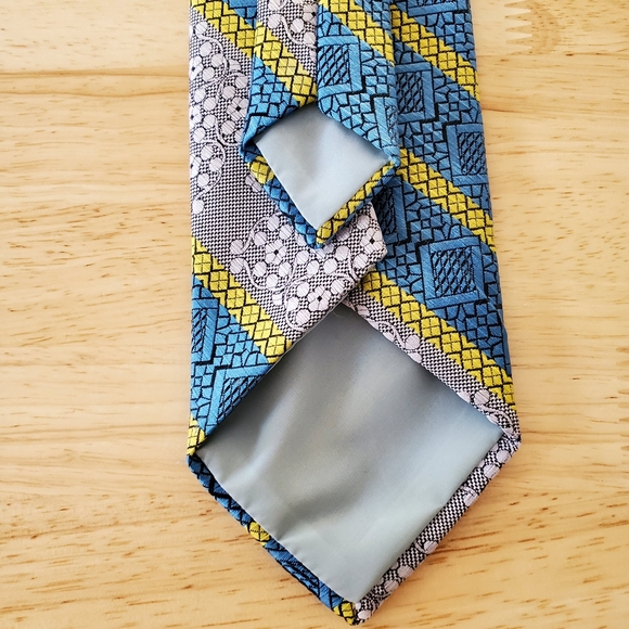 Vintage Wembley Clip-On Neck Tie Blue Yellow Gray - Picture 10 of 10